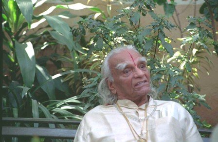 BKS Iyengar 3